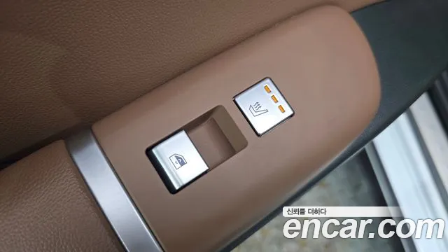 Hyundai Grandeur GN7 — Фото автомобиля 28