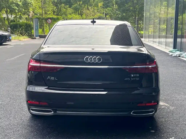 Audi A6L — Фото автомобиля 3