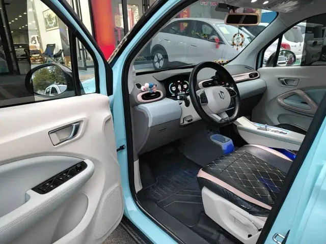 Leapmotor T03 — Фото автомобиля 15