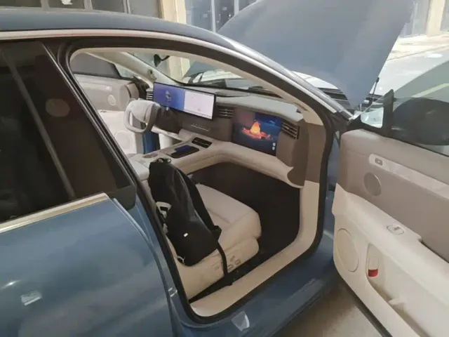 IM Motors LS6 — Фото автомобиля 8