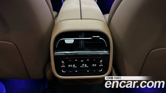 Mercedes-Benz E-Class W214 — Фото автомобиля 19