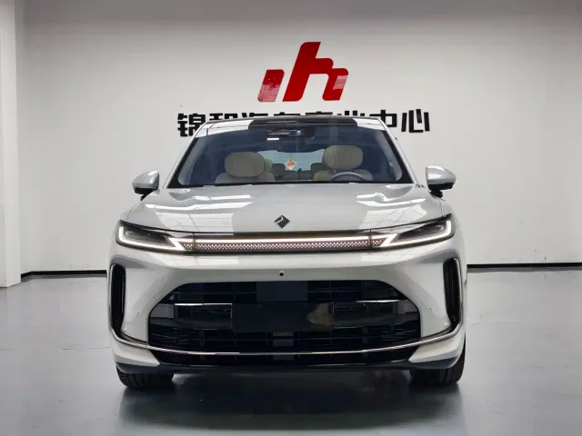Huajing Baojun S — Фото автомобиля 2