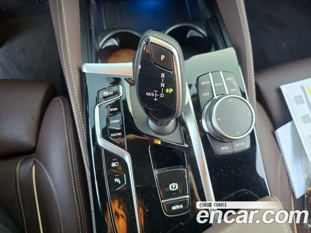 BMW 5 Series G30 — Фото автомобиля 13
