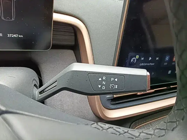 Dongfeng eπ 008 — Фото автомобиля 13
