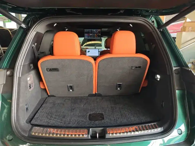 Li Auto L9 — Фото автомобиля 18