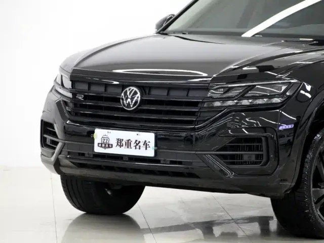 Volkswagen Touareg — Фото автомобиля 30