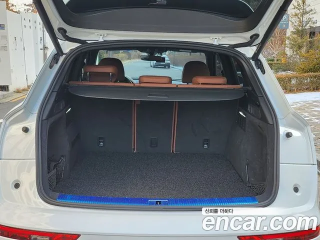 Audi Q5 45 TFSI quattro Premium — Фото автомобиля 18