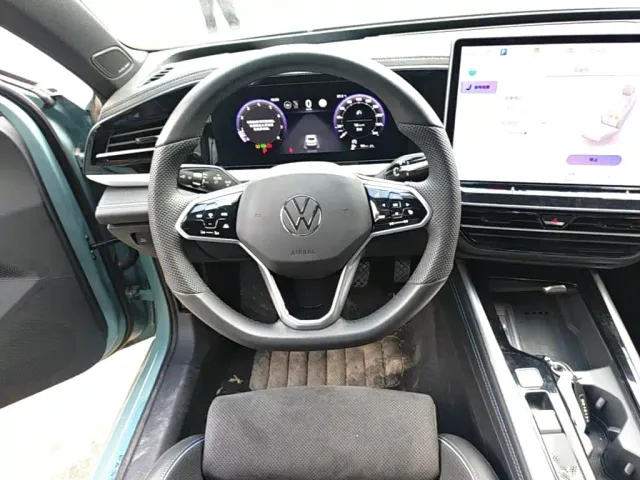 Volkswagen Passat — Фото автомобиля 14