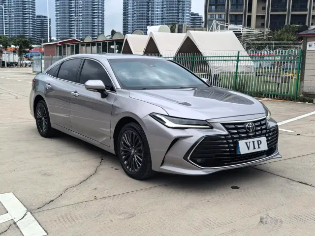 Toyota Avalon — Фото автомобиля 4