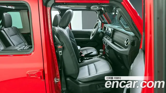 Jeep Wrangler Wrangler (JL) 2.0 Sahara Power Top 4 двери — Фото автомобиля 11