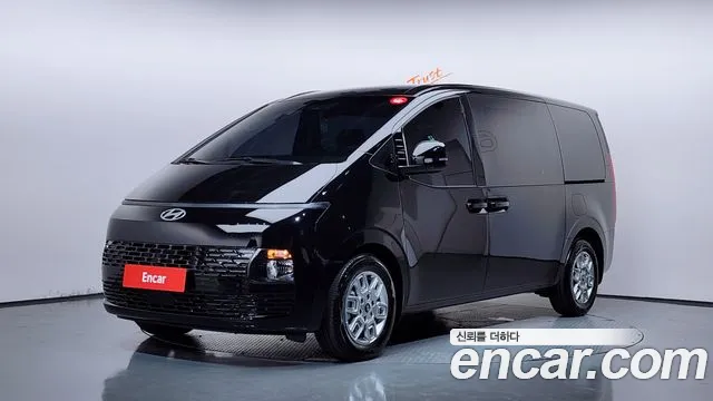Фотография автомобиля — Hyundai Staria