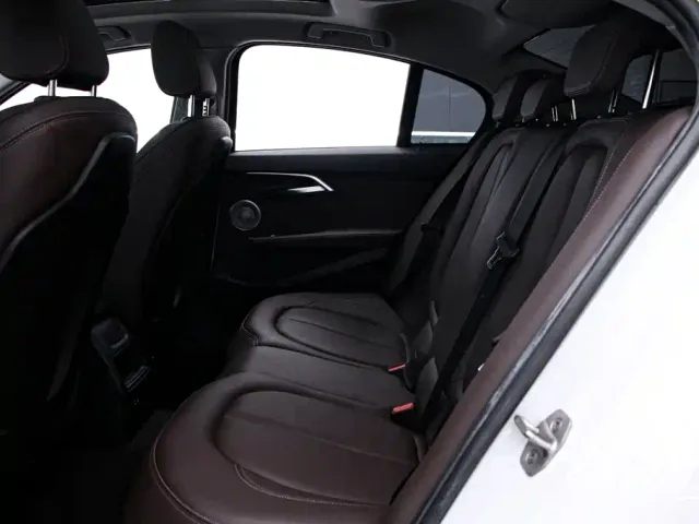 BMW 1 Series — Фото автомобиля 15