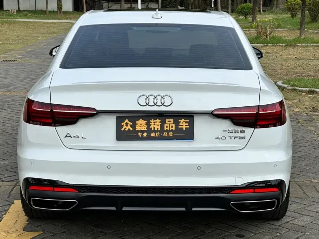 Audi A4L — Фото автомобиля 14
