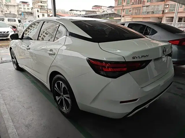 Nissan Sylphy — Фото автомобиля 4