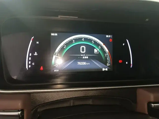 GAC Trumpchi M6 — Фото автомобиля 11