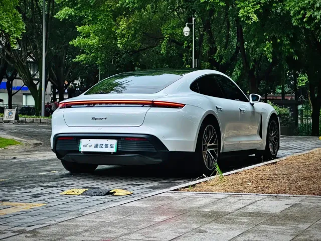 Porsche Taycan 2022 Facelift Taycan — Фото автомобиля 7