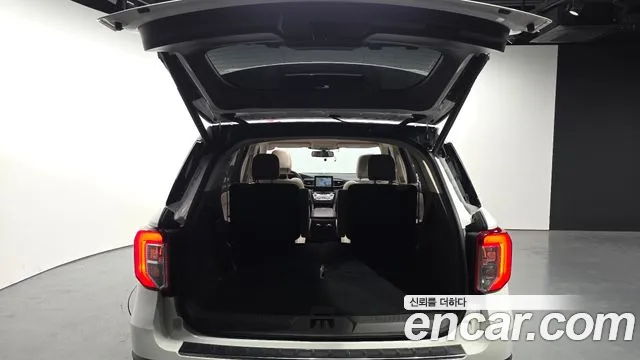 Ford Explorer Explorer 6 поколение 3.0 Platinum 4WD — Фото автомобиля 19