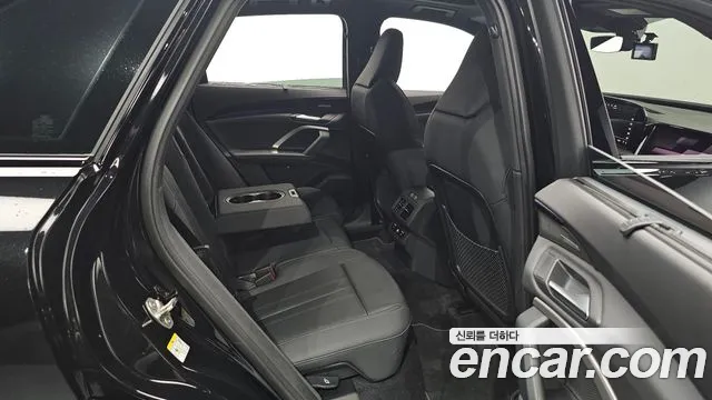 Audi Q5 40 TDI quattro S Line Black Edition — Фото автомобиля 5