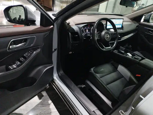 Nissan X-Trail — Фото автомобиля 15