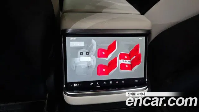 Tesla Model X — Фото автомобиля 28