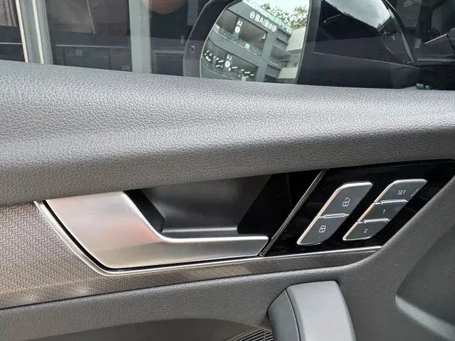 Audi Q5L — Фото автомобиля 15