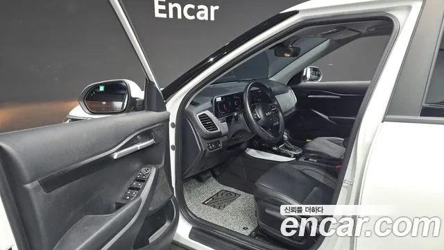 Kia Seltos — Фото автомобиля 15
