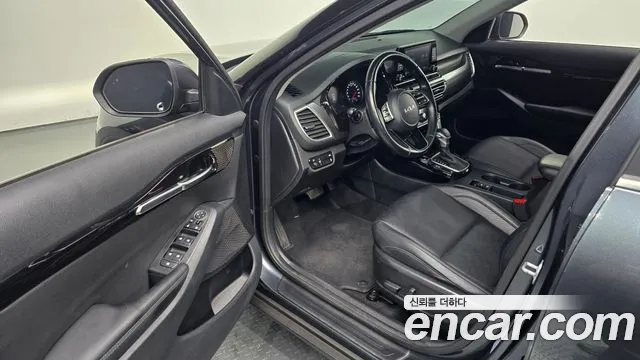 Kia Seltos Seltos Бензин 1.6 турбо 2WD — Фото автомобиля 11