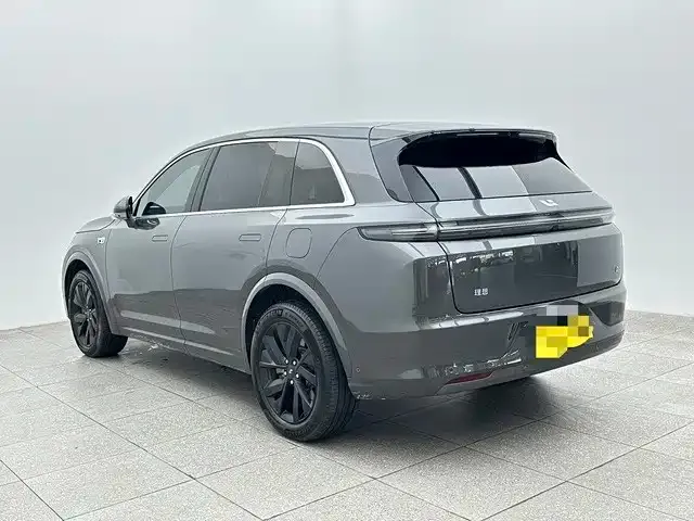 Li Auto L7 — Фото автомобиля 4