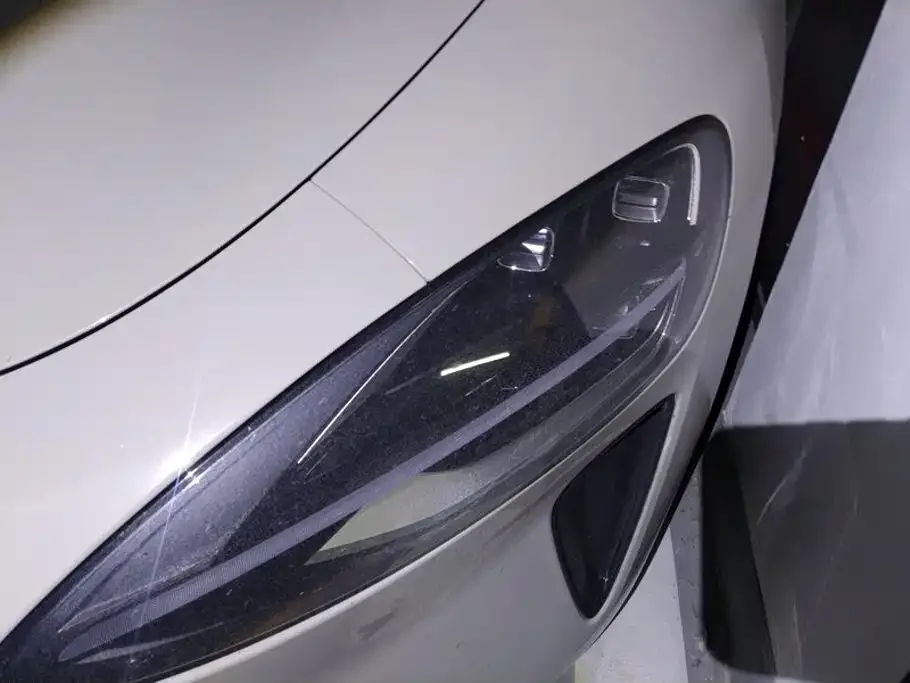 Xiaomi Auto Xiaomi SU7 2024 RWD Ultra Long Range Advanced Smart Driving Pro Edition — Фото автомобиля 5