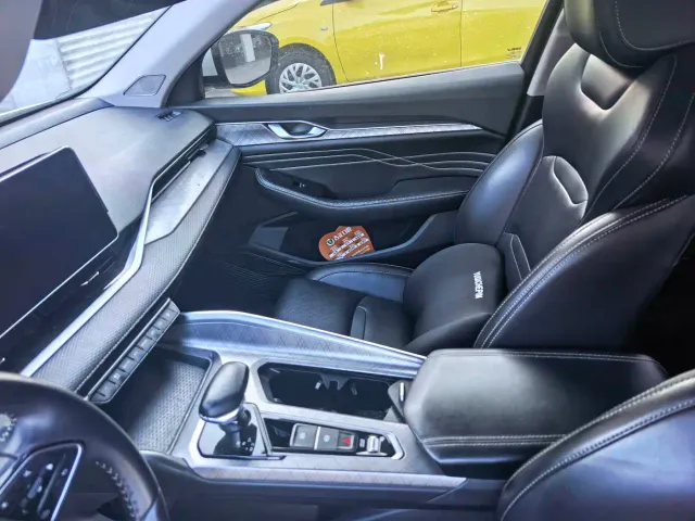 Geely Xingrui — Фото автомобиля 5