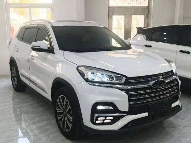 Chery Tiggo 8 — Фото автомобиля 3