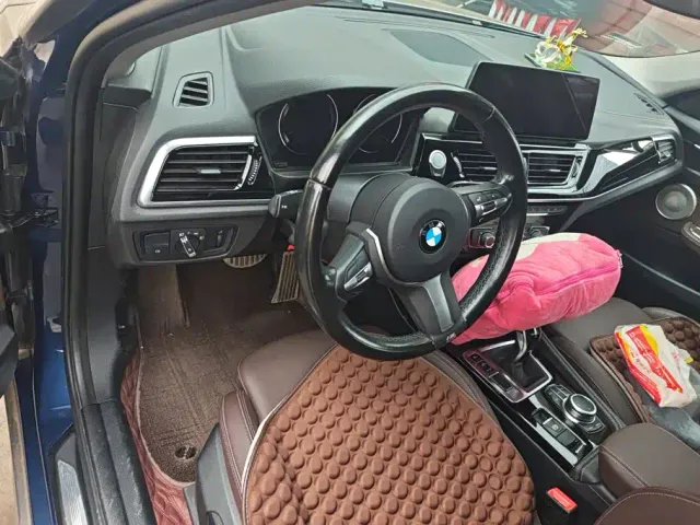 BMW 1 Series — Фото автомобиля 12