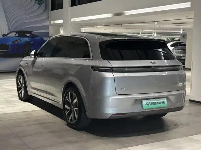 Li Auto Li Auto L7 2023 Pro — Фото автомобиля 7