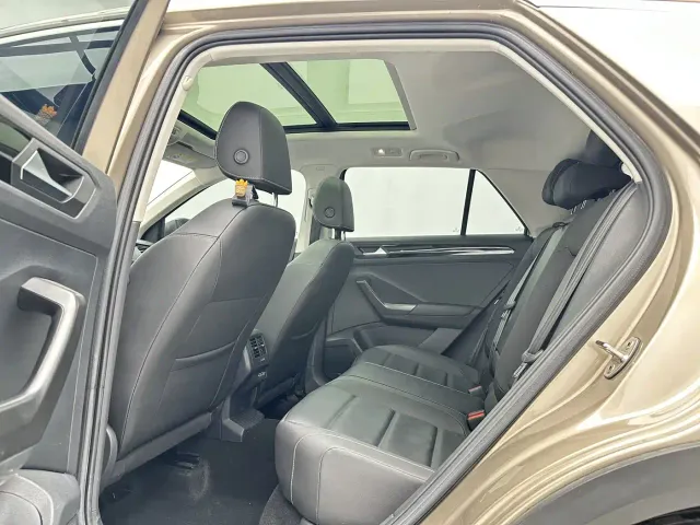 Volkswagen T-Roc — Фото автомобиля 5