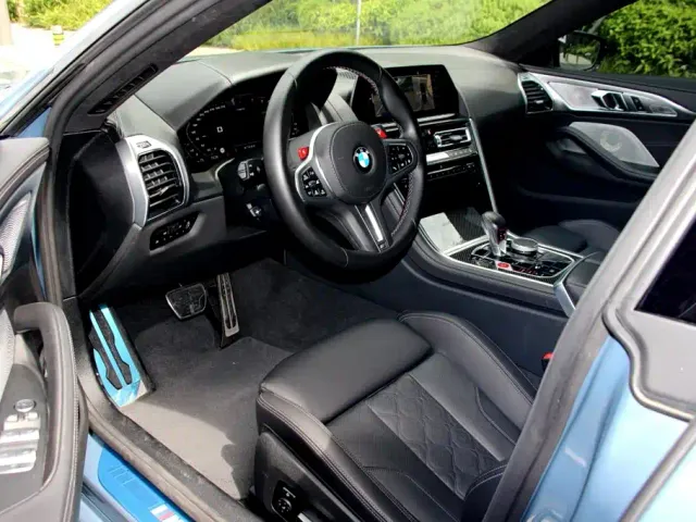 BMW M8 — Фото автомобиля 17