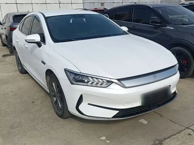 BYD Qin PLUS — Фото автомобиля 3