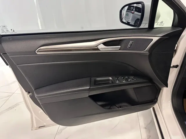 Ford Mondeo — Фото автомобиля 4