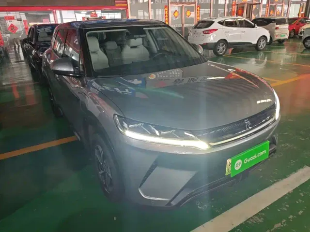 BYD Yuan UP 2024 301KM Leading Edition — Фото автомобиля 3