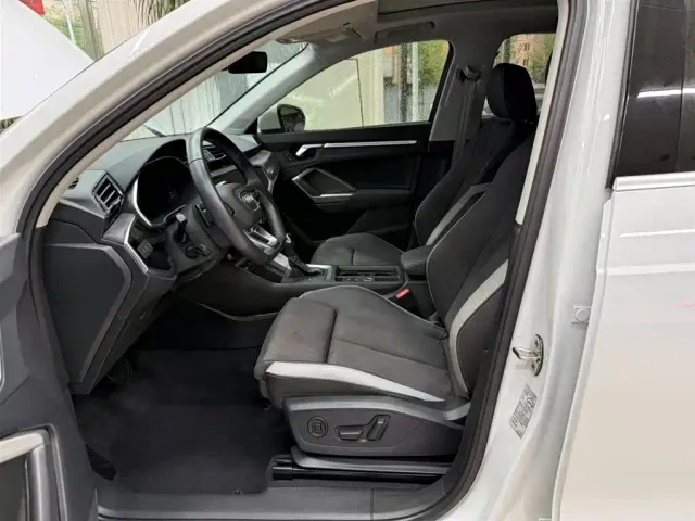 Audi Q3 — Фото автомобиля 16