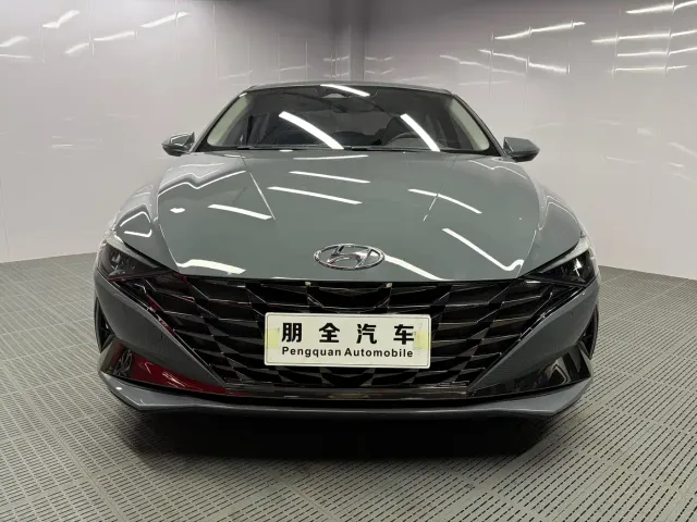 Hyundai Elantra — Фото автомобиля 2