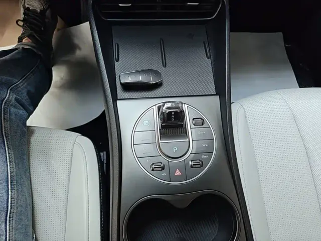BYD Seal 05 DM-i — Фото автомобиля 13