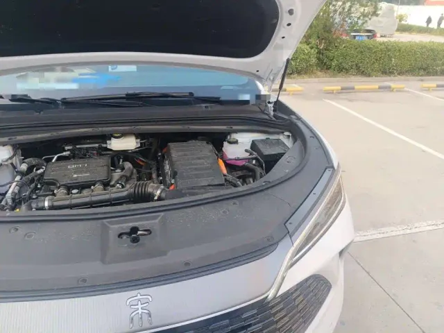 BYD Song L DM-i — Фото автомобиля 22