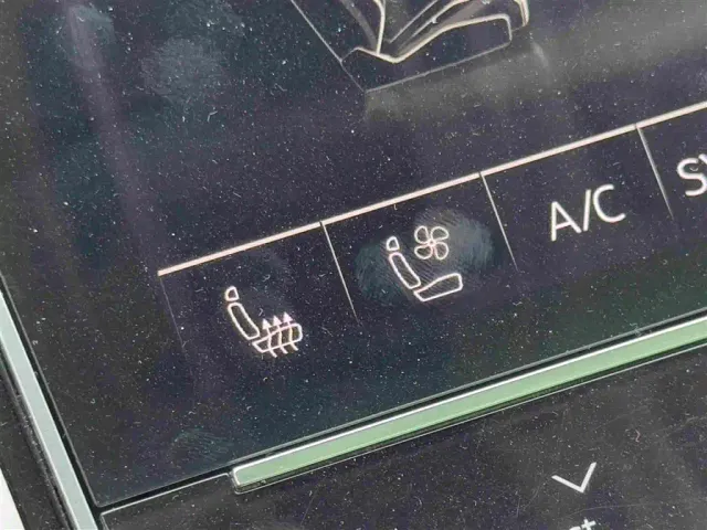 Audi A8 — Фото автомобиля 17