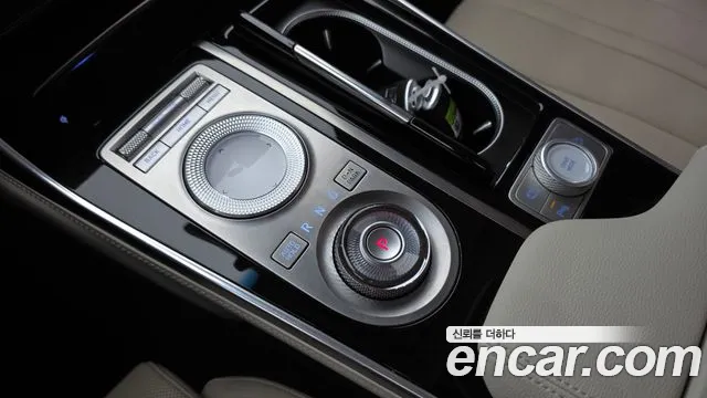 Genesis GV80 2.5T Бензин 2WD — Фото автомобиля 9