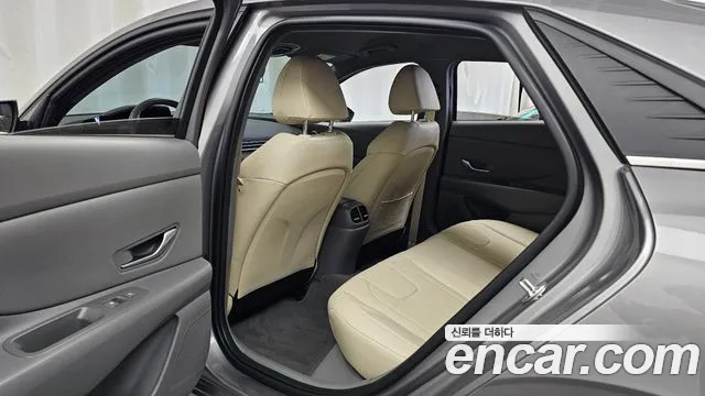 Hyundai Avante CN7 — Фото автомобиля 17