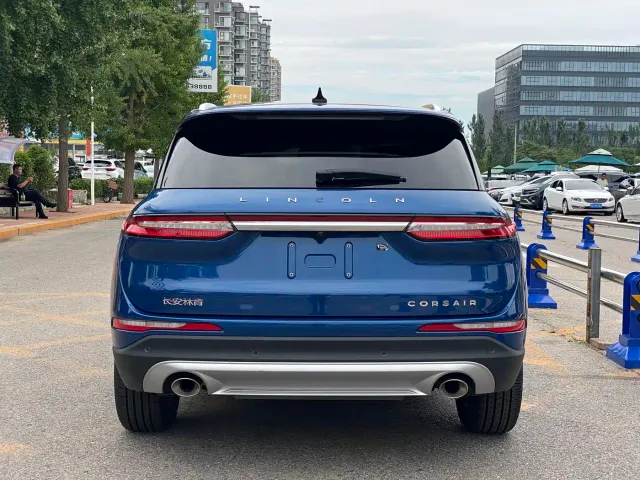 Lincoln Corsair — Фото автомобиля 3