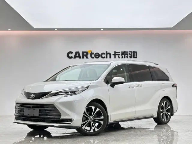 Фотография автомобиля — Toyota Sienna