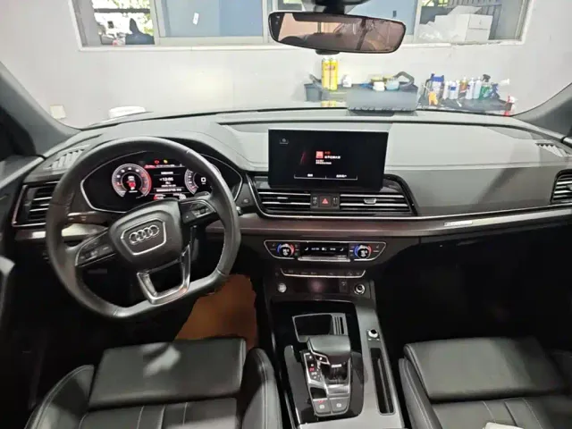 Audi Q5L — Фото автомобиля 13