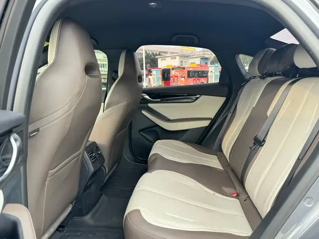BYD Qin PLUS — Фото автомобиля 6