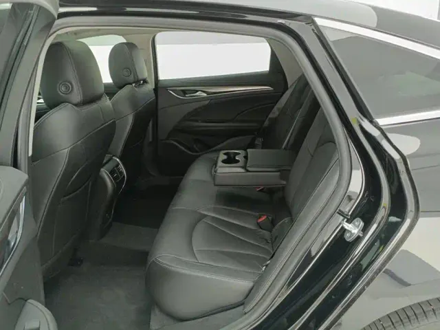 Buick LaCrosse — Фото автомобиля 11